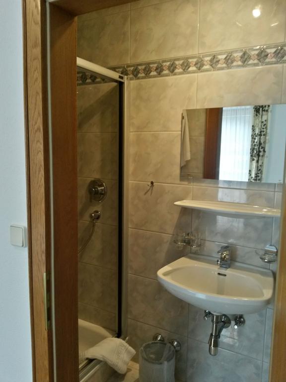 Gasthof Pension Traube Karres Quarto foto